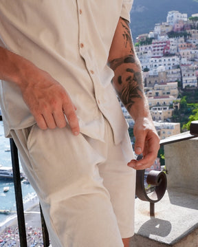 Pacchetto Esclusivo: Camicia Elegante + Shorts in Omaggio